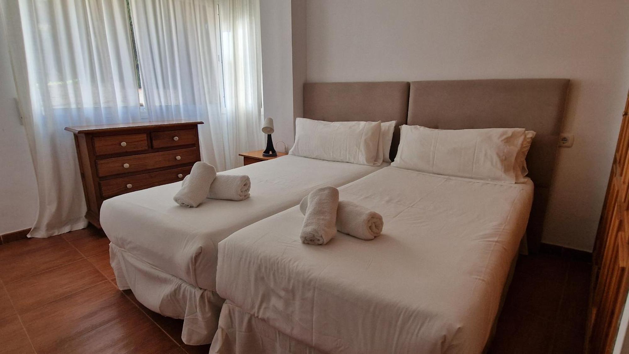 Apartamentos Latin เนร์คา ภายนอก รูปภาพ