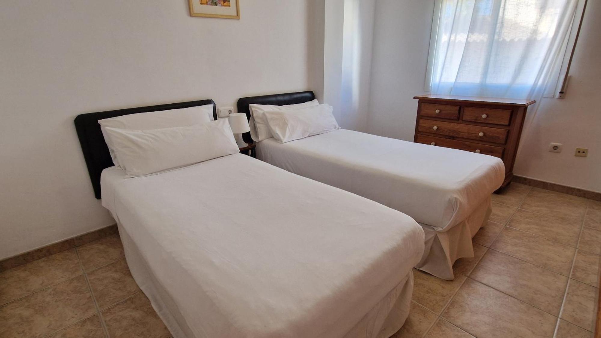 Apartamentos Latin เนร์คา ภายนอก รูปภาพ