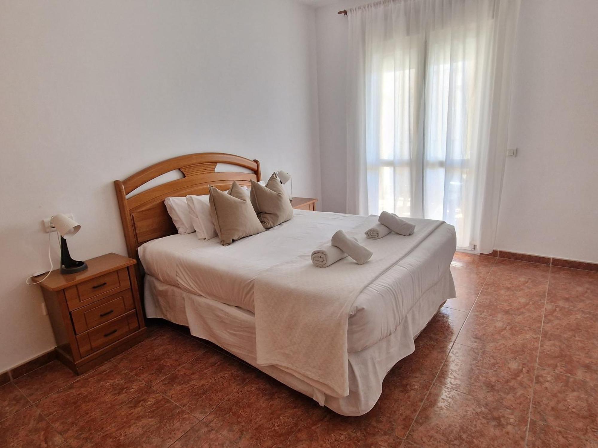 Apartamentos Latin เนร์คา ภายนอก รูปภาพ