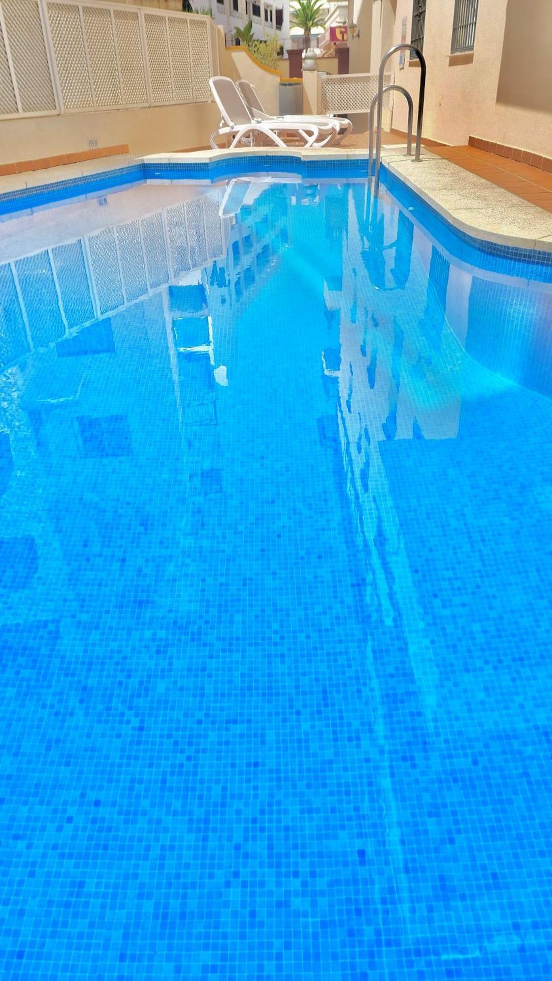 Apartamentos Latin เนร์คา ภายนอก รูปภาพ